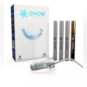SNOW 🆕 ORIGINAL TEETH WHITENING KIT. OS.